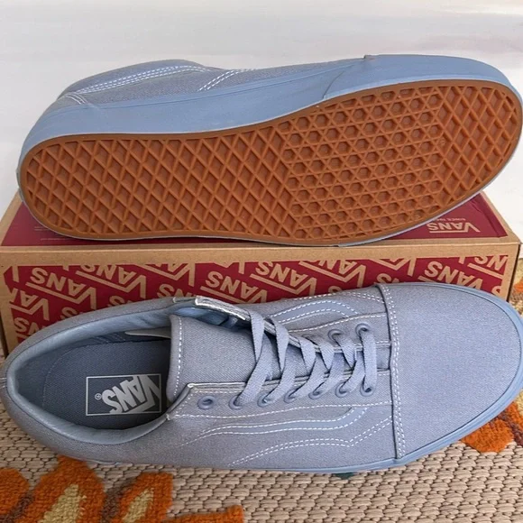 Vans WMNS Old Skool
Pastel Mono Dusty Blue
VN000CT8DSB
Sneakers - Picture 5 of 16